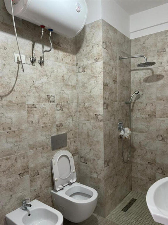 Appartamento in affitto 1+1 a Astir (ID B2101200) Tirana