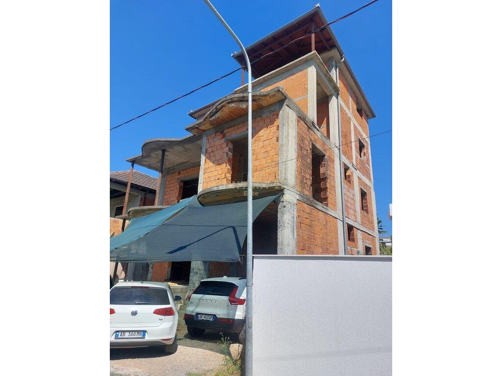 🏡 Land + 4-Story Building for Sale | Babrru – Tirana