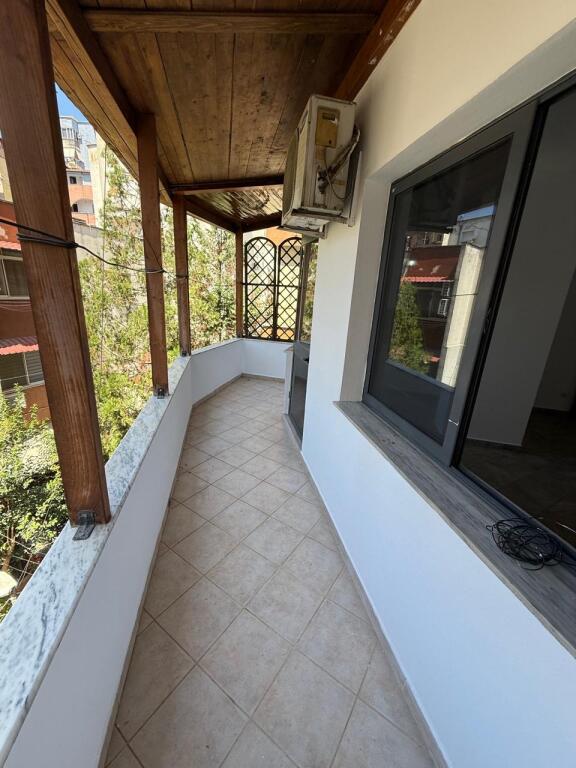 Studio apartment for sale at the new market, telebingo