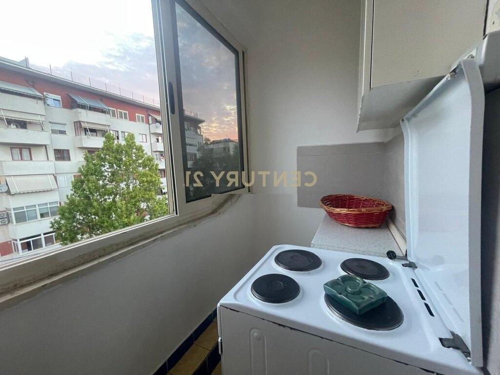 APARTAMENT 1+1 PER QIRA TEK RRUGA "IRFAN TOMINI" 450 € /Muaj