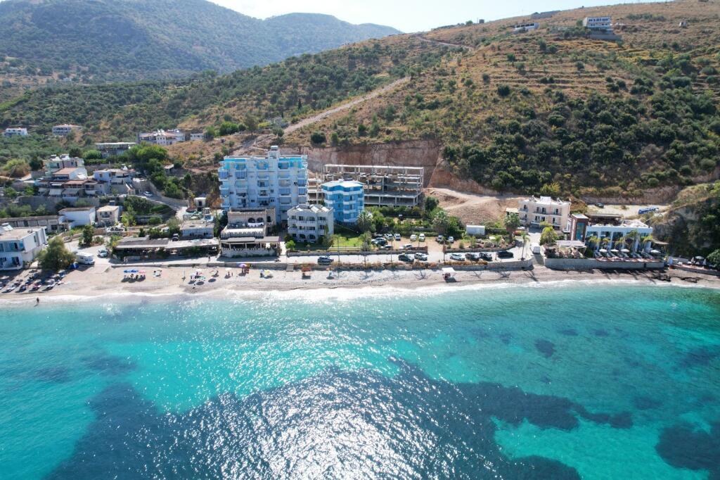 Appartamento In Vendita A Himare