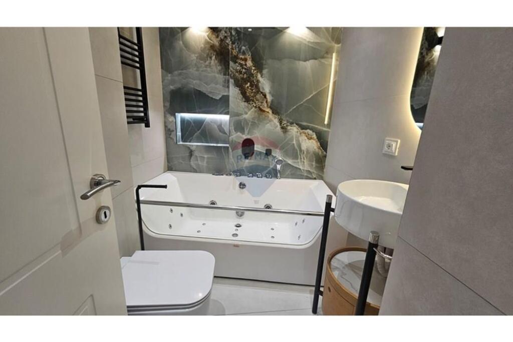 Apartment 2+1 for rent at Lake View