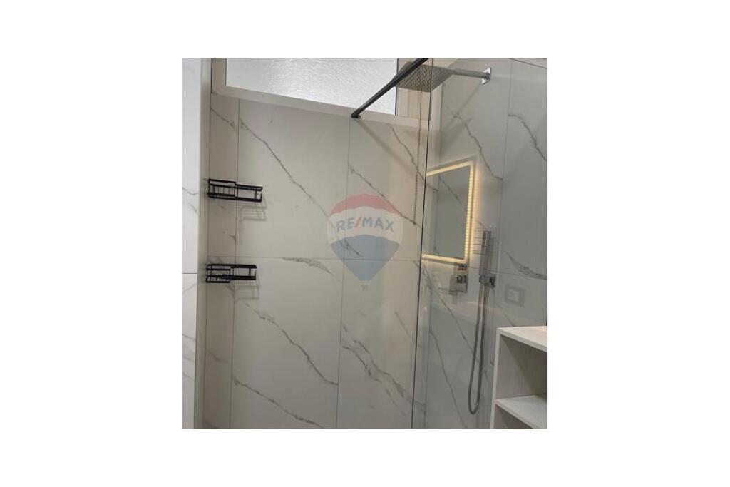 Shitet Apartament 2+1+2 Rruga e Kavajës prane Delijorgjit
