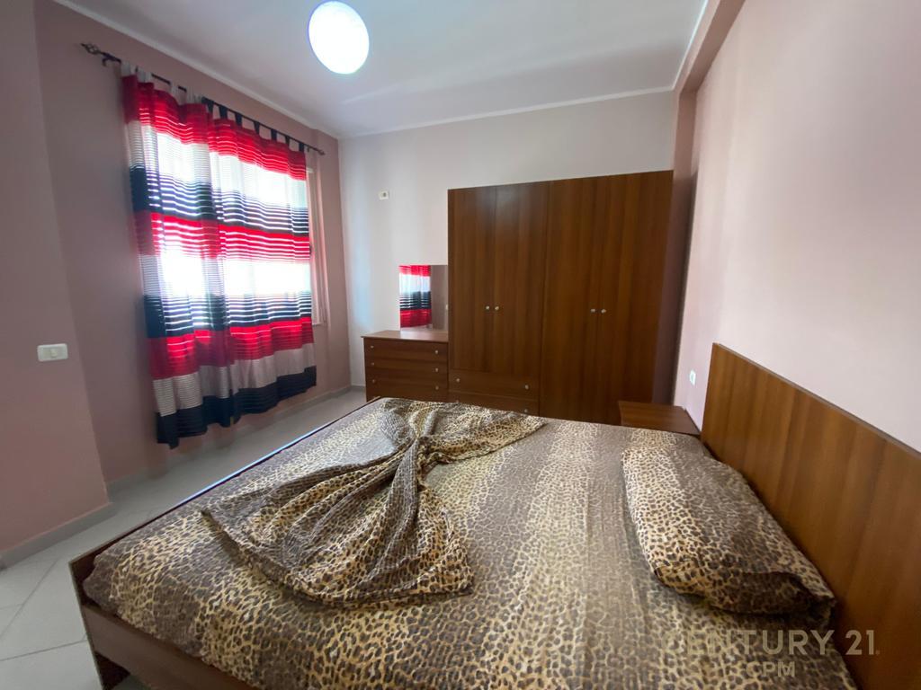 Vendesi in vendita Appartamento 1+1 Vicino al Lago Secco, Tirana!!!