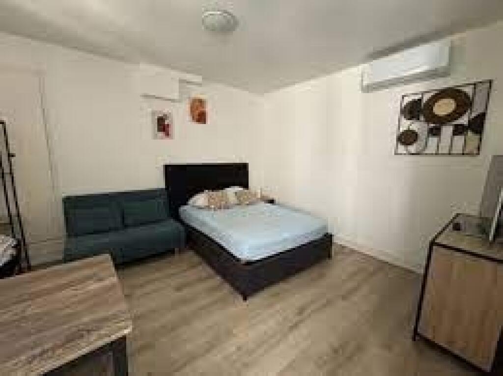 Apartament Me Qera 3+1+2 ne Kinostudio (ID B230145) Tirane.