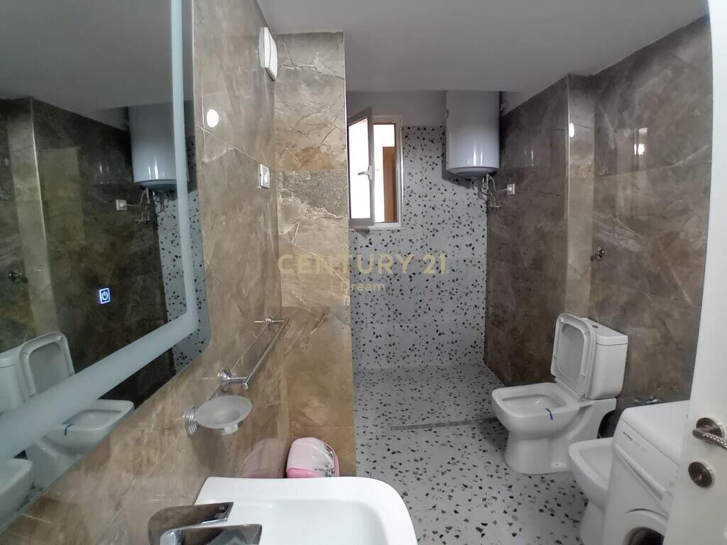 3+1 apartment for rent in Xhamllik