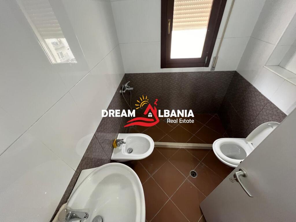 Apartment 2+1+2 WC+Veranda for Rent near the Botanical Garden, near the Mosque in Tirana (ID 42215072)