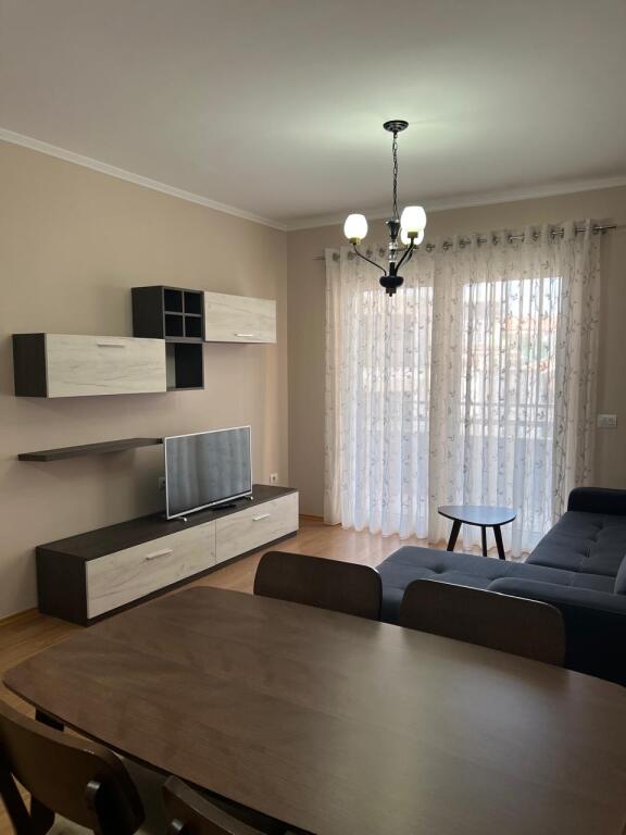 Apartament me qira 1+1 tek Rruga e Kavajes