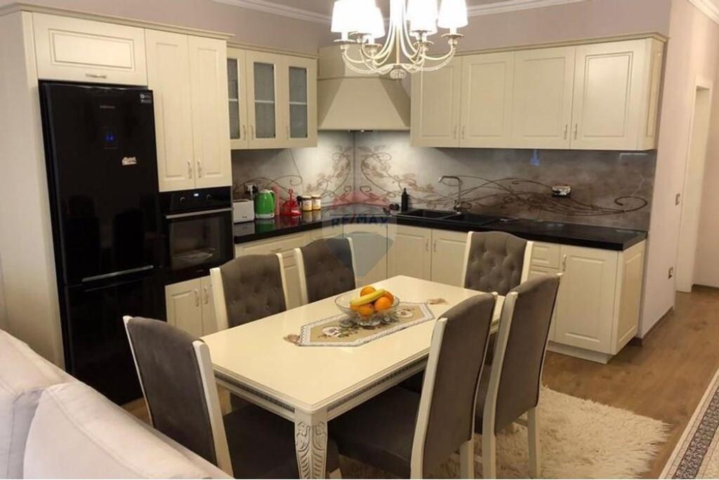 SHITET APARTAMENT 2+1+2 NE FRESK