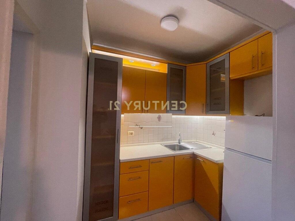 APARTAMENT 1+1 PER QIRA TEK RRUGA "IRFAN TOMINI" 450 € /Muaj
