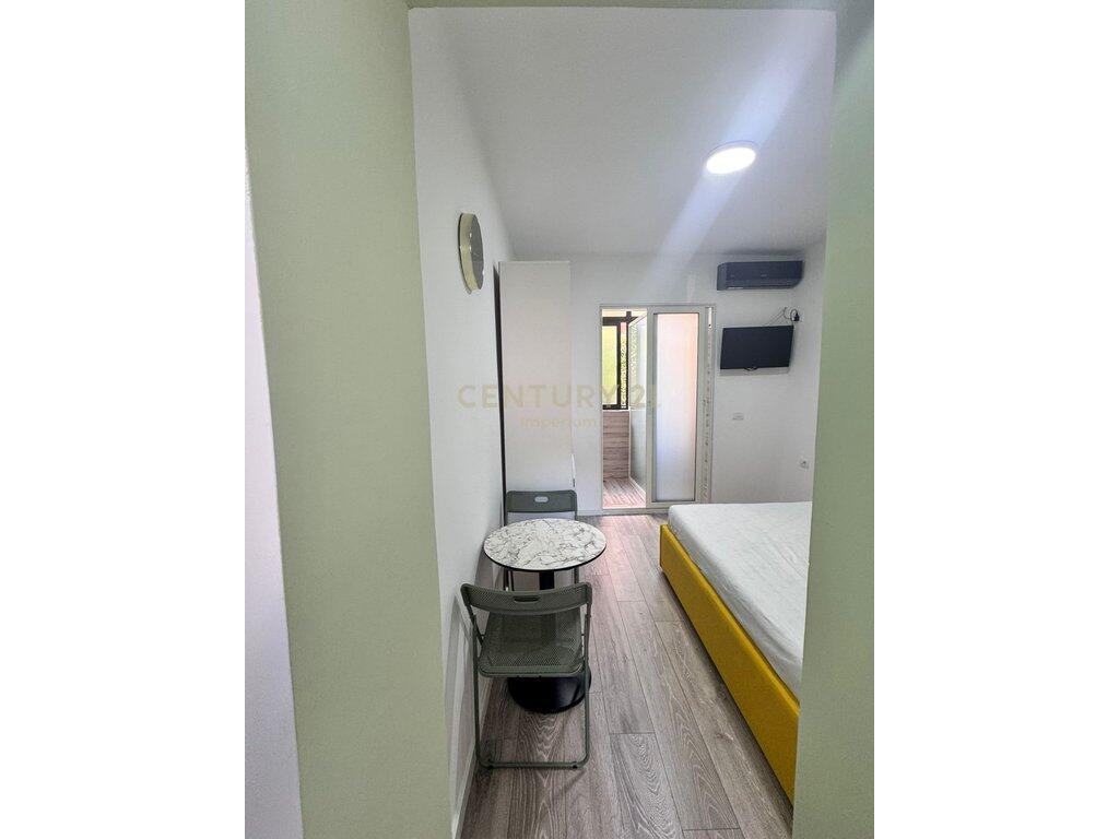 Studio apartment for rent near the Guard