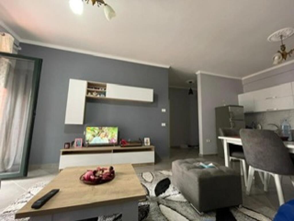 For rent 1+1 at green city for 550€