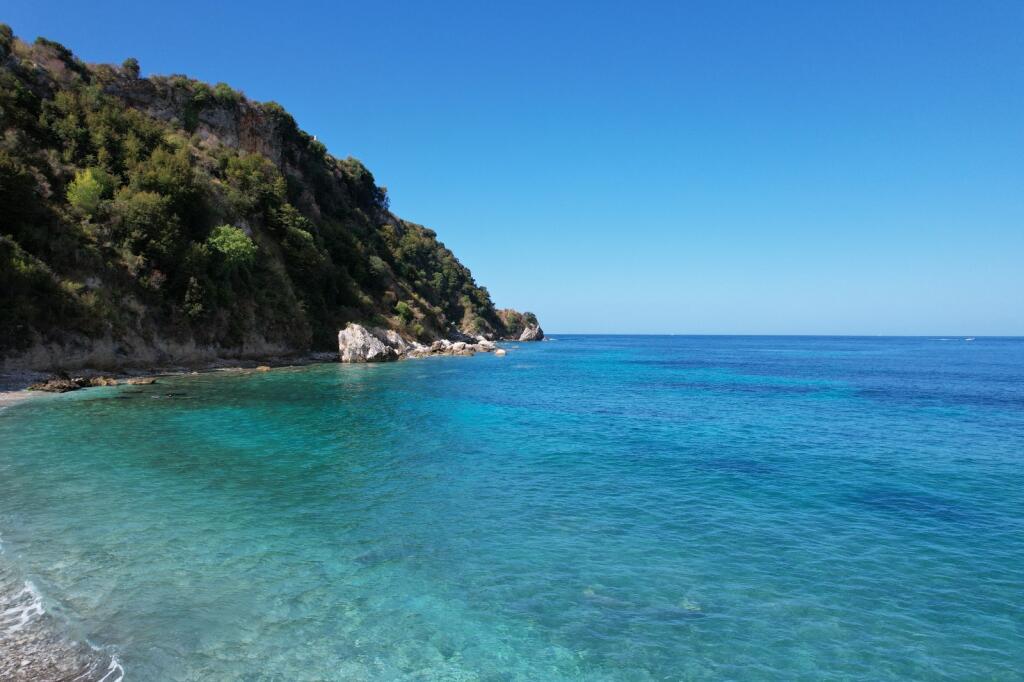 Appartamento In Vendita A Himare