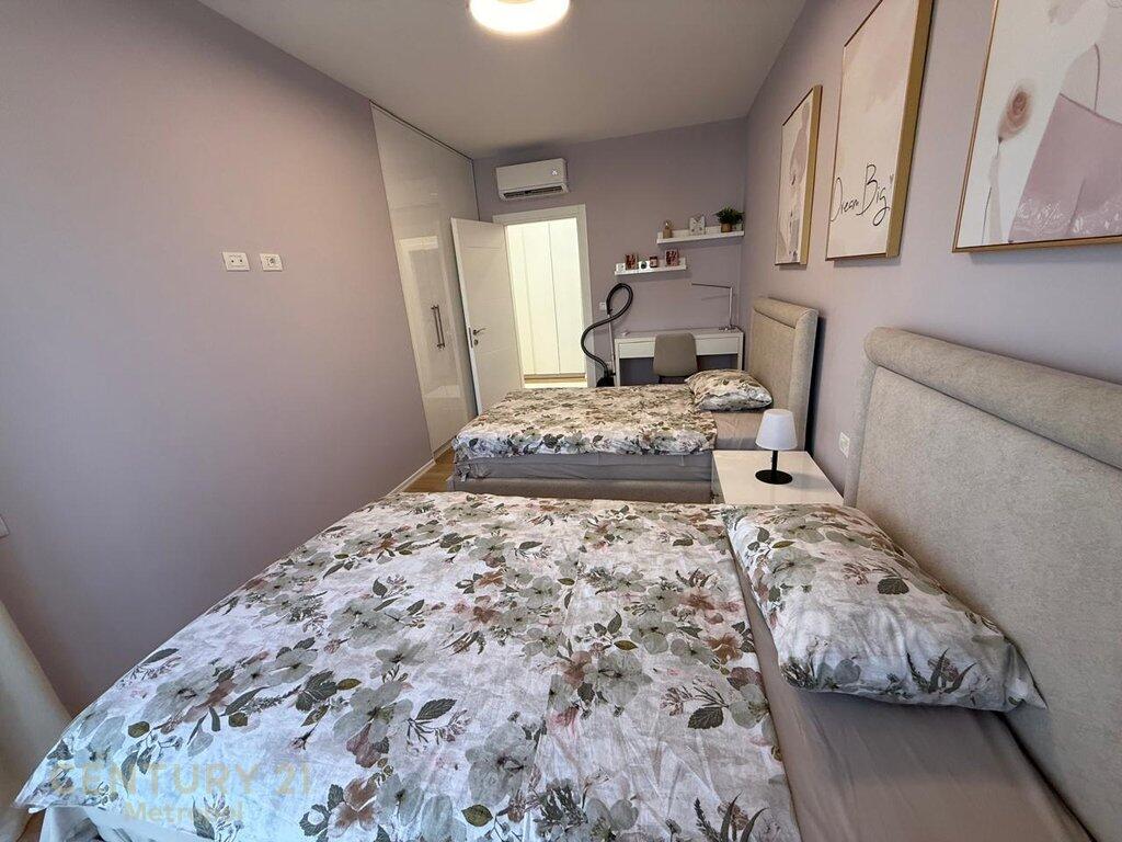 🏡 Apartament Modern 2+1+2 me Qira në “Lake View Residence” – Liqeni i Tiranës