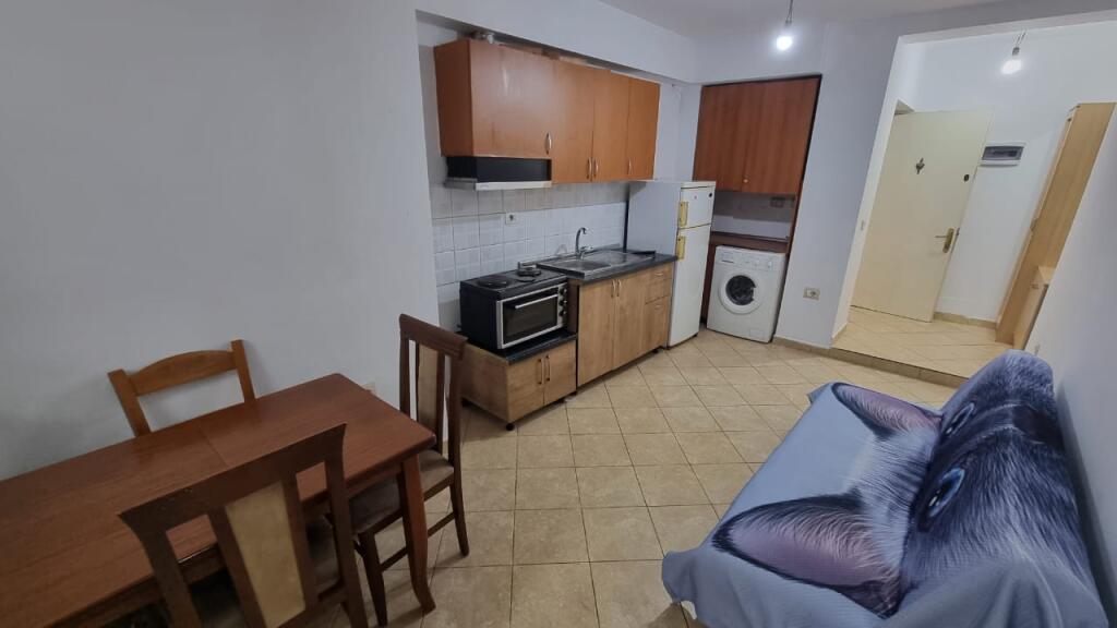 FOR RENT 1+1 APARTMENT IN 21 DHJETOR FOR ONLY 400 EURO