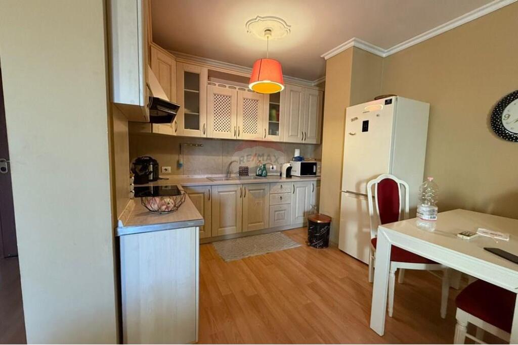 Shitet apartament 1+1 ne Yzberisht!