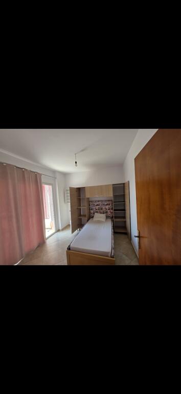 Jepet Apartament 2+1 me qera ne 5 maji