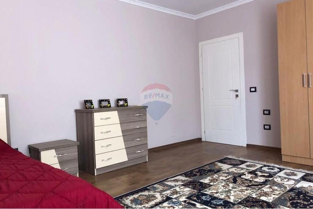 SHITET APARTAMENT 2+1+2 NE FRESK
