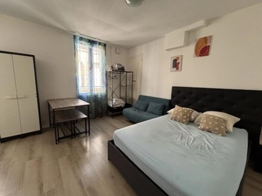 Apartament Me Qera 3+1+2 ne Kinostudio (ID B230145) Tirane.