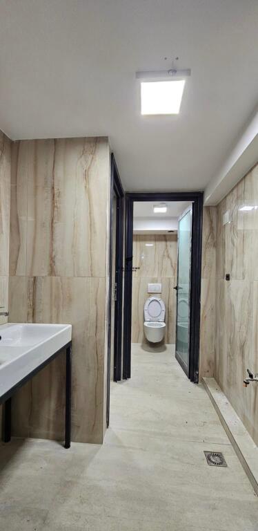 DYQAN ME QERA 200M2 BLLOK 4000 EURO