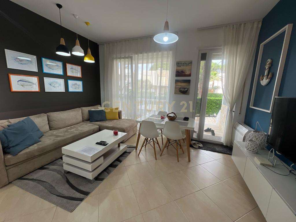 🏡 Shitet Apartament 2+1 me Oborr në Lura 3, Gjiri i Lalzit
