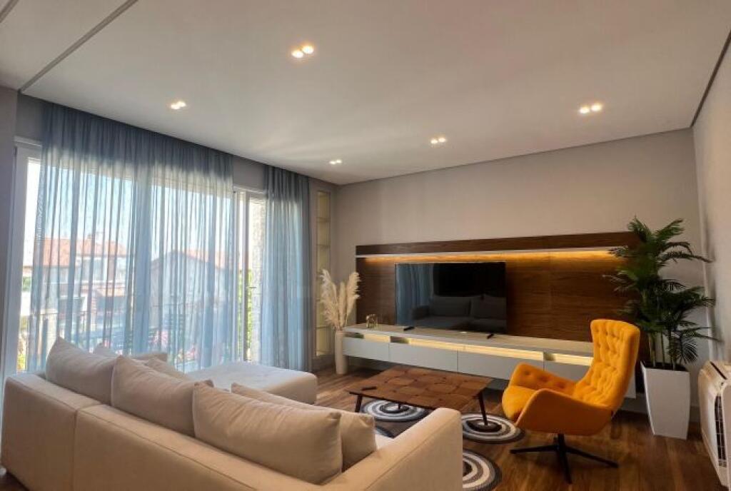 🏡 Modern Apartment for Rent – 2+1+2 with 2 Balconies 📍 Residence near TEG  💶 Price: 1,200€ (administration included)