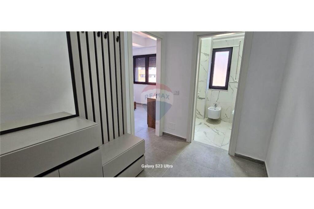 Apartament 1+1 me qira tek "Oasis Residence"