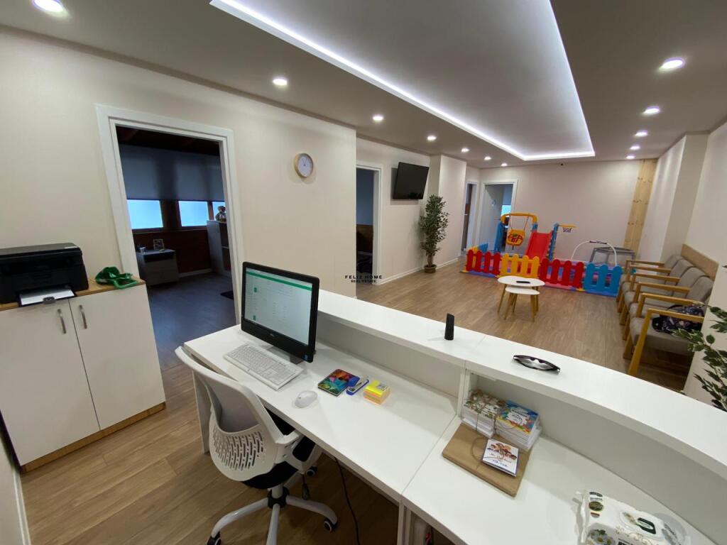 OFFICE FOR RENT 180 M2 KAVAJES STREET 1850 EURO