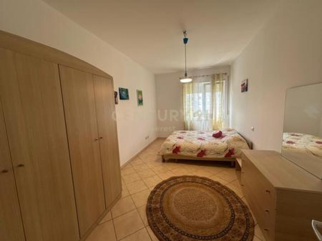 🏡 2-Bedroom Apartment for Rent | Near Big Market, Fresku – Tirana