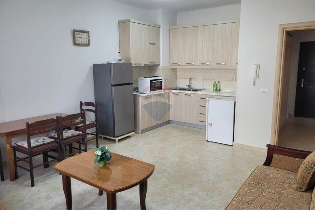Jepet me qira apartament 1+1 ne Yzberisht !