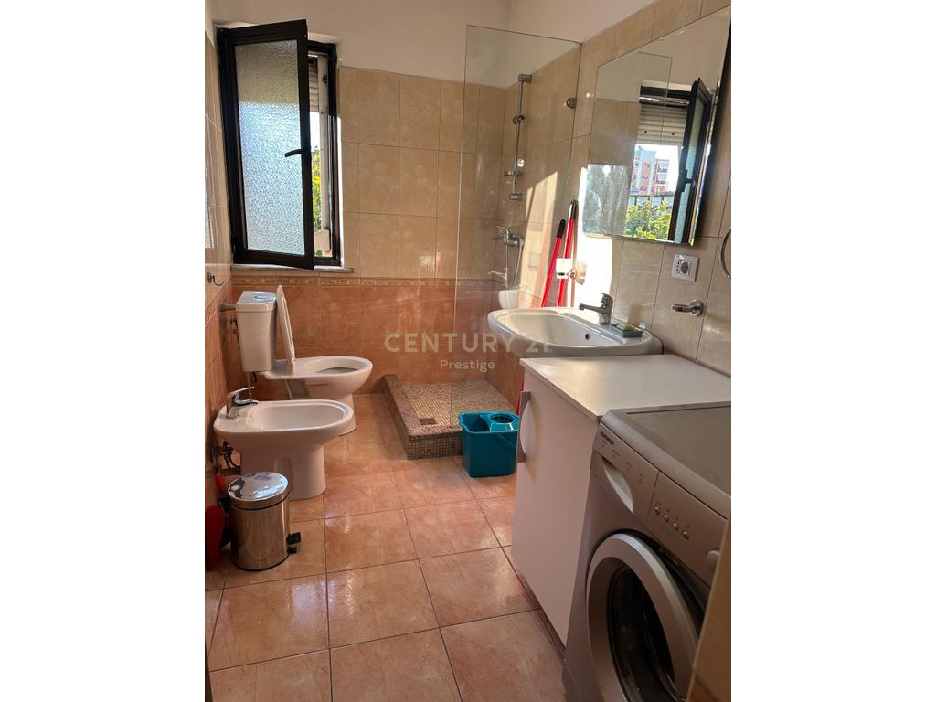 🏡 Jepet me qira apartament 2+1 – Rruga Bardhyl
