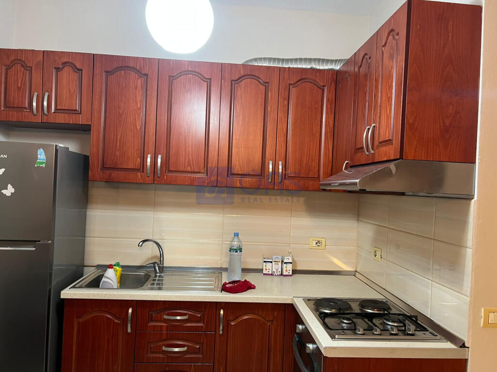 Jepet me qera apartament 1+1 ne Astir 400 euro