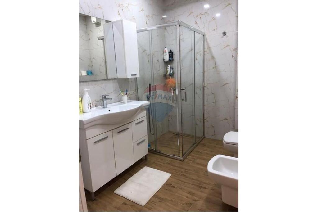SHITET APARTAMENT 2+1+2 NE FRESK