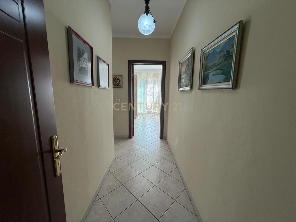 🏡 Apartament 2+1 me Qira | Ish-Dogana – Tiranë