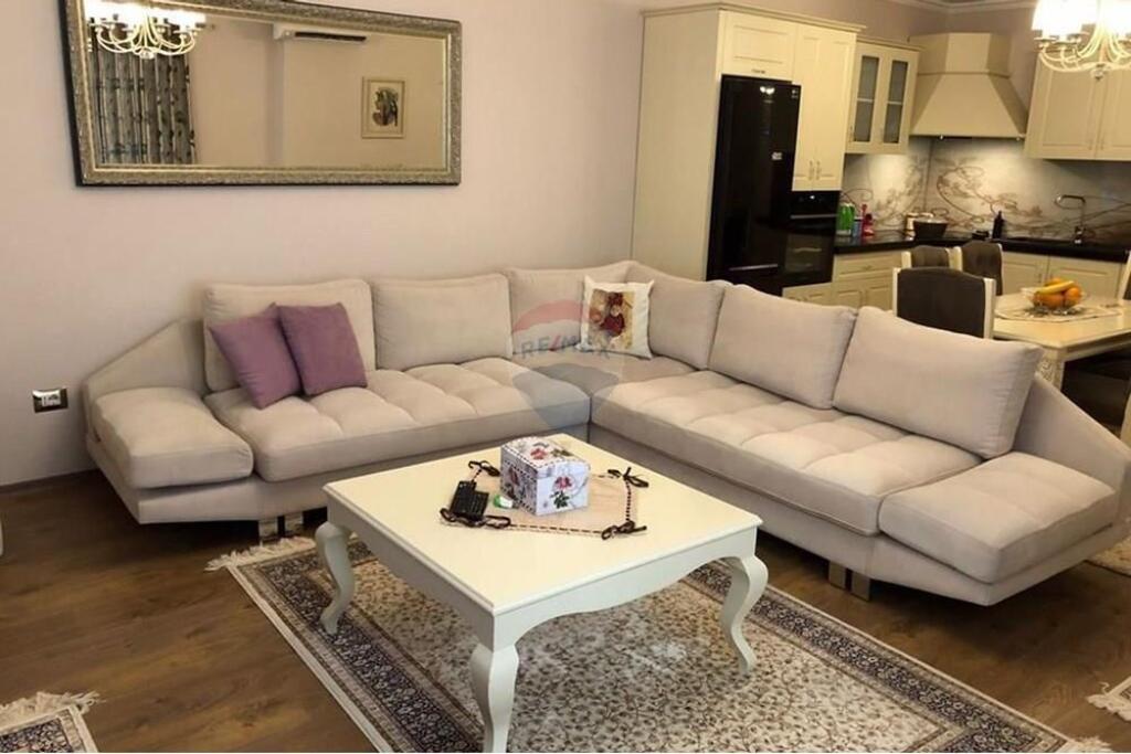 SHITET APARTAMENT 2+1+2 NE FRESK