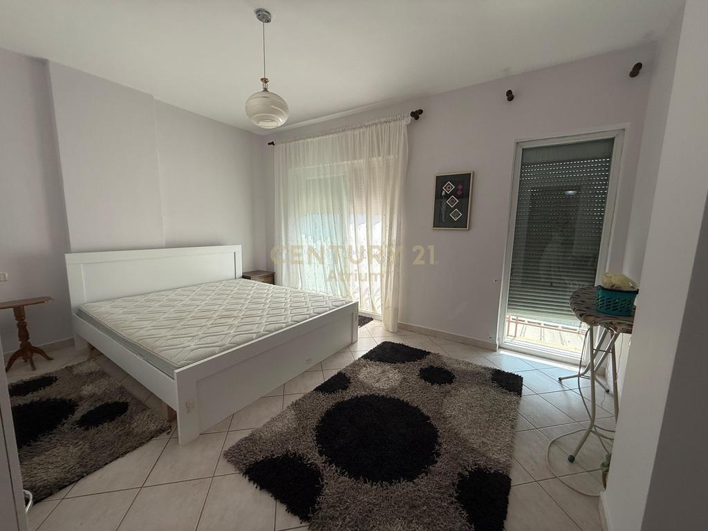 🏡 Apartament 2+1 me Qira | Ish-Dogana – Tiranë