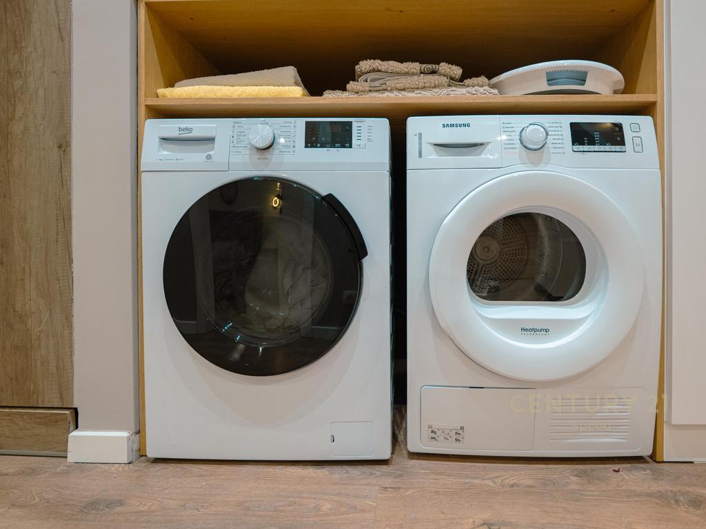 🌅 Shitet Apartament Super Luksoz me 3 Poste Parkimi | Vala Mar, Gjiri i Lalëzit