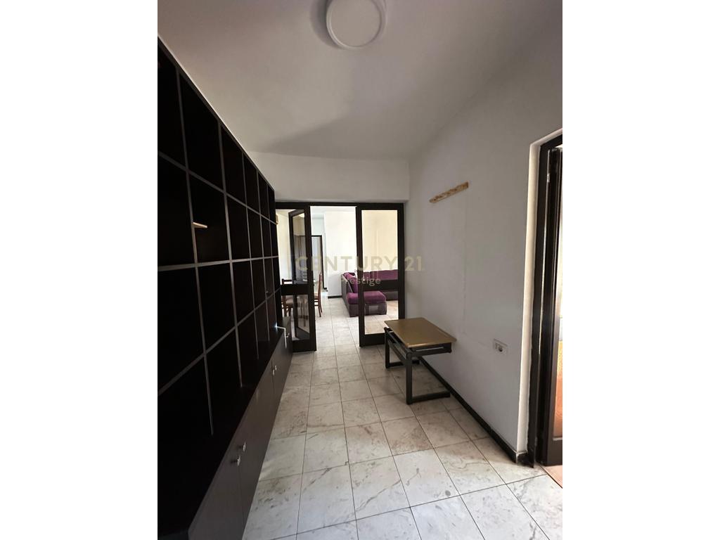 🏡 Jepet me qira apartament 2+1 – Rruga Bardhyl