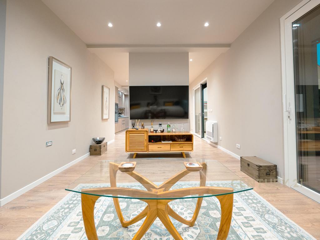🌅 Shitet Apartament Super Luksoz me 3 Poste Parkimi | Vala Mar, Gjiri i Lalëzit