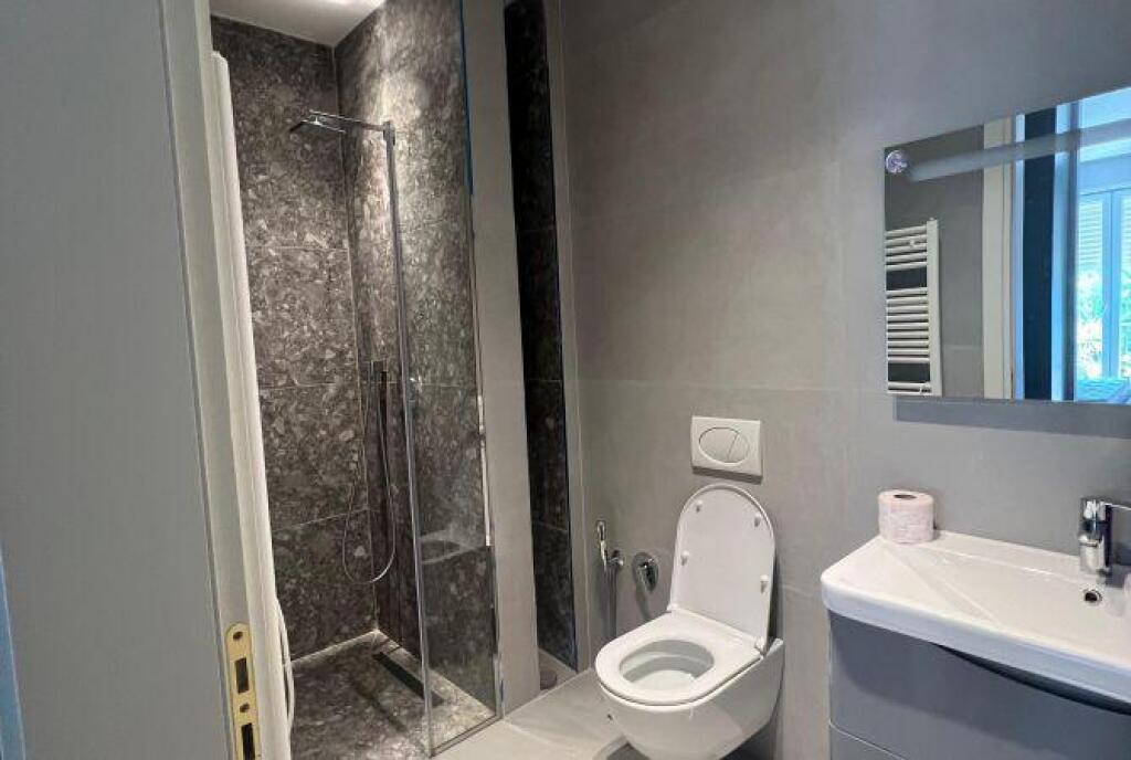 🏡 Modern Apartment for Rent – 2+1+2 with 2 Balconies 📍 Residence near TEG 💶 Price: 1,200€