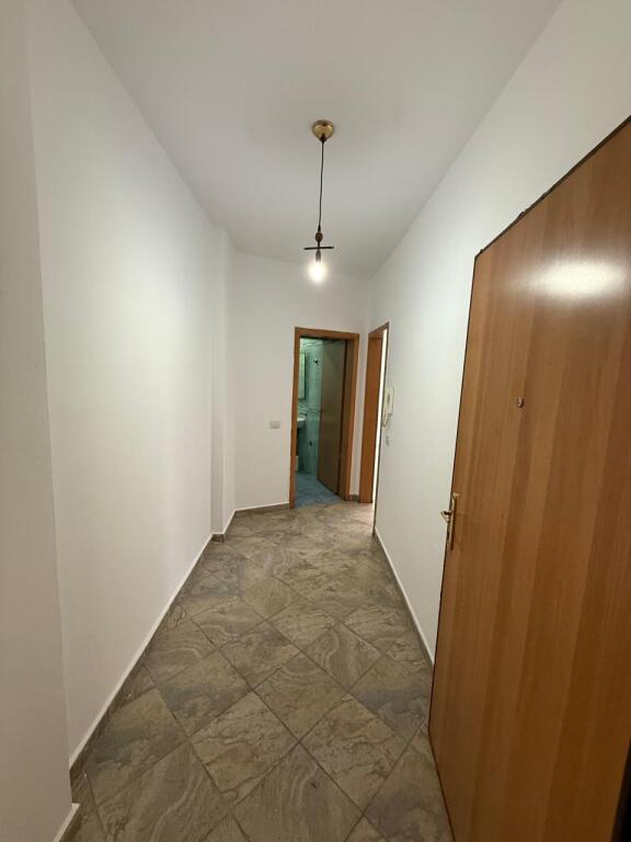 Studio apartment for sale Pazari i Ri