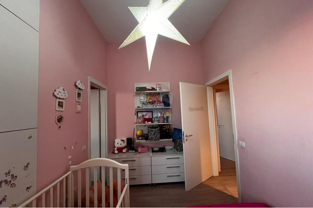 Apartament 2+1 ne shitje, Kompleksi Kontakt 21 dhjetori
