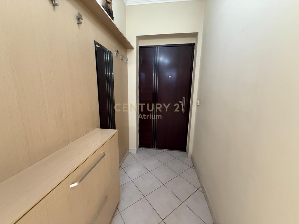 🏡 Apartament 2+1 me Qira | Ish-Dogana – Tiranë