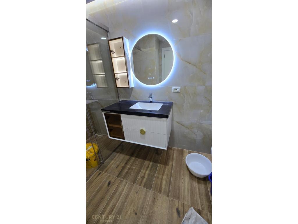 AFFITTASI APPARTAMENTO MODERNO 2+1+2