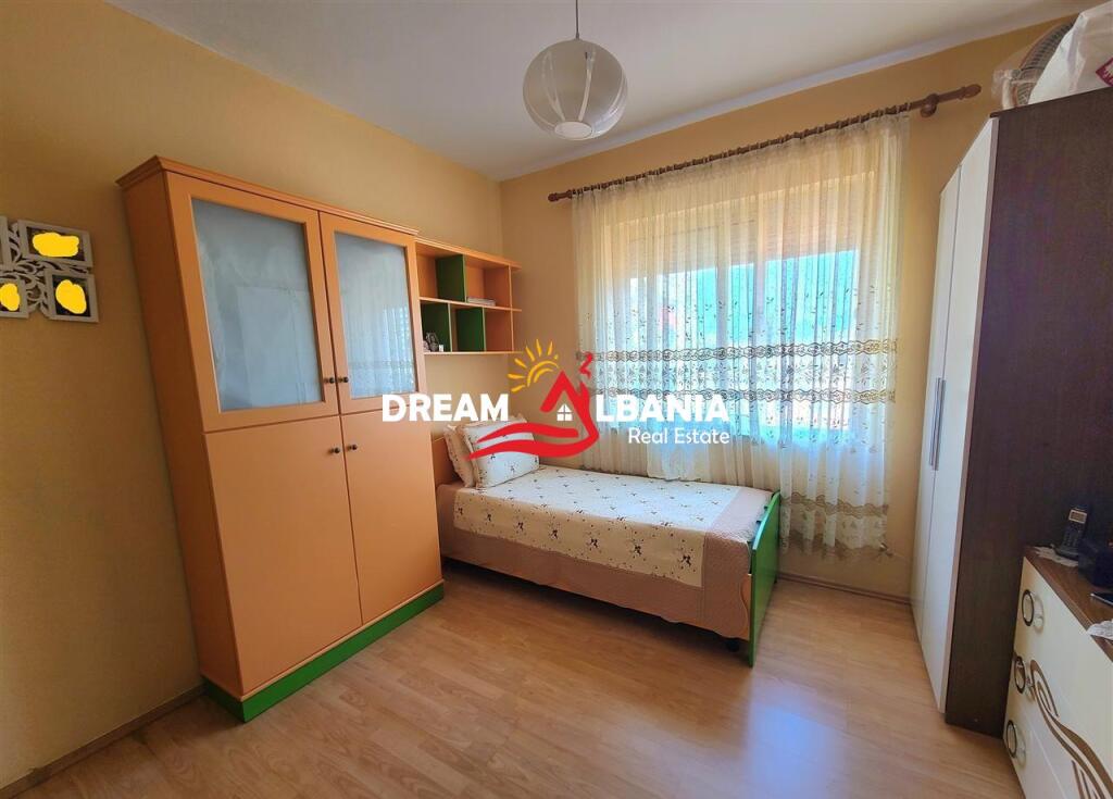 Appartamento 2+1+2Balconi in Vendita sulla Strada di Durazzo, vicino al Ginnasio Qemal Stafa (ID 41212027)
