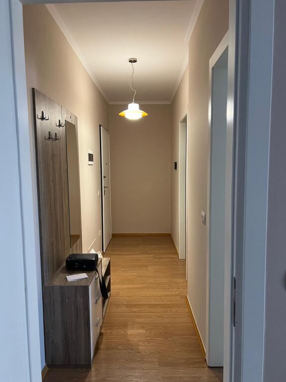 Apartament me qira 1+1 tek Rruga e Kavajes
