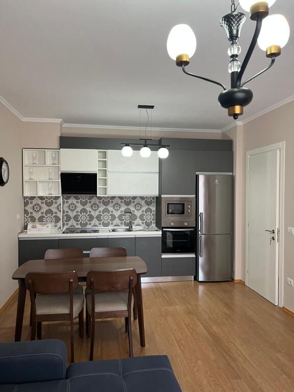 Apartament me qira 1+1 tek Rruga e Kavajes