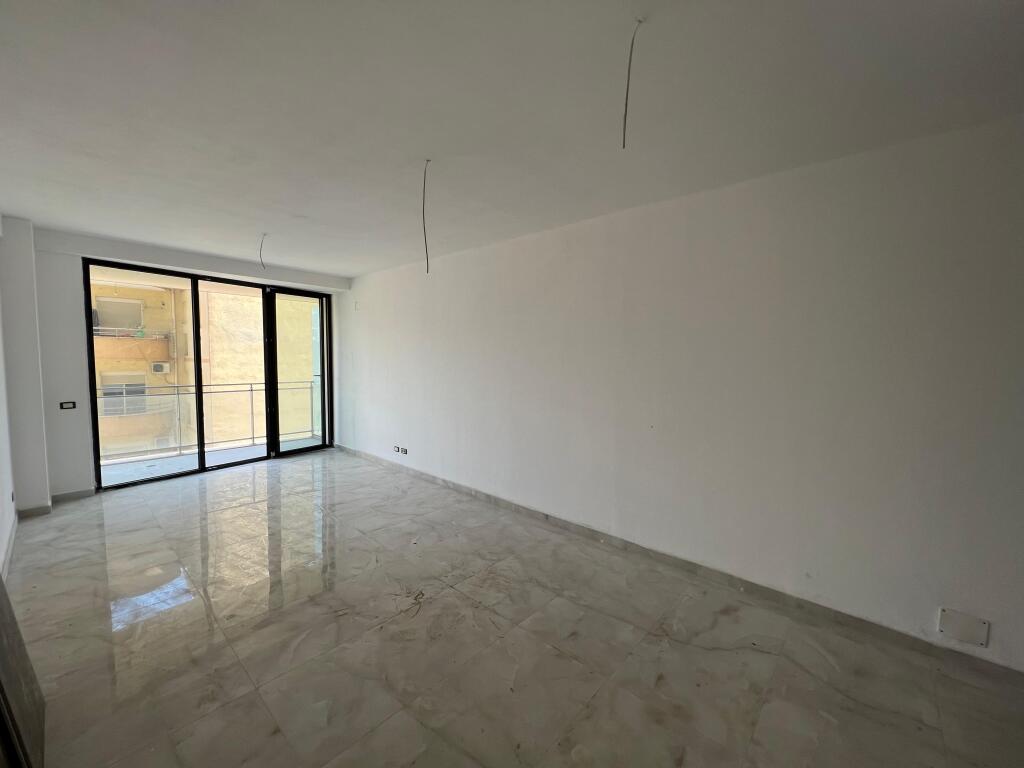 📣 RENT Apartment 2+1+2 📍 Mine Peza Residence ✨   🪜 Floor 1 (With Elevator)  📐 Total Area 118 m2  🛋️ EMPTY  👍 Suitable For Office Spaces, Dental Clinic, Studio, Etc.   💶 Price 1,000 Euro Net