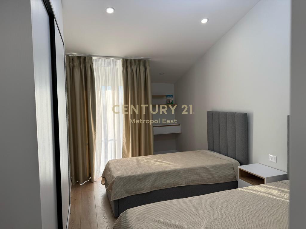 2-STOREY VILLA FOR RENT IN THE LONDON AREA