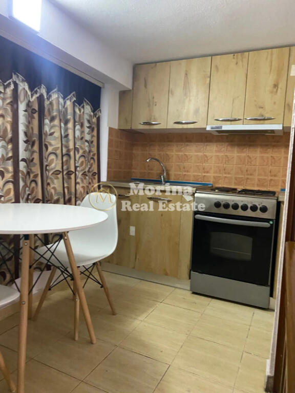 Qera, Apartament 1+1, 5 Maj, 350 euro/muaj